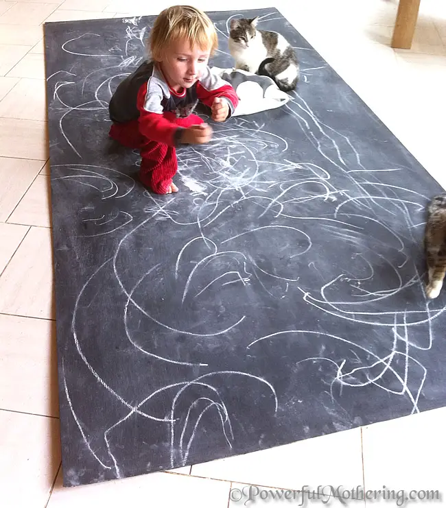 how to make a Kids Chalk Board