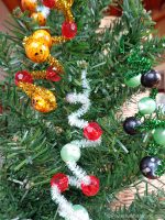 Easy Christmas Ornaments for Kids: Pipe Cleaner + Beads