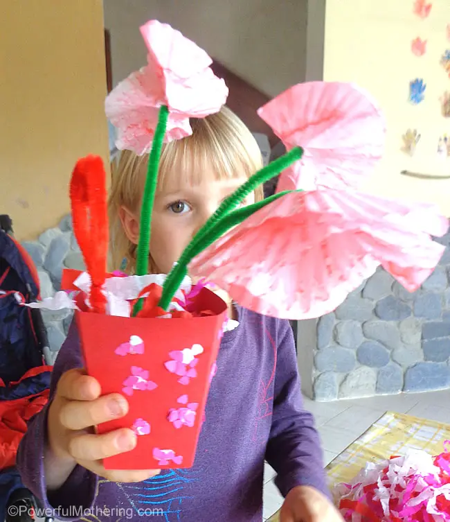 flower gift craft for preschoolers