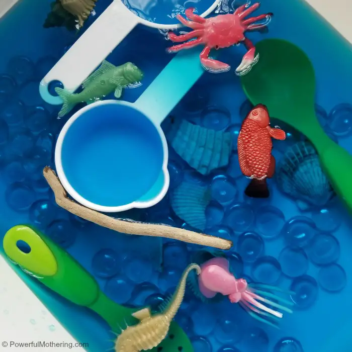 water sensory bin play for kids