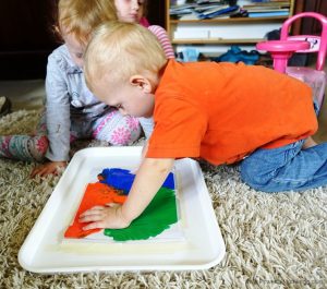 Mess Free Paint Exploring For Toddlers