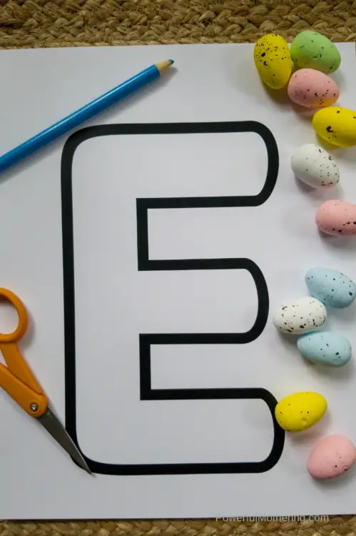 This E is for eggs craft is the perfect alphabet craft for kids! This craft helps bring the letter E to life in a way that is engaging and fun. 