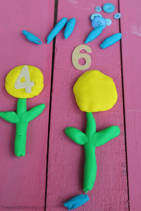 A fun fine motor and counting game for preschoolers. This is fun and engaging!
