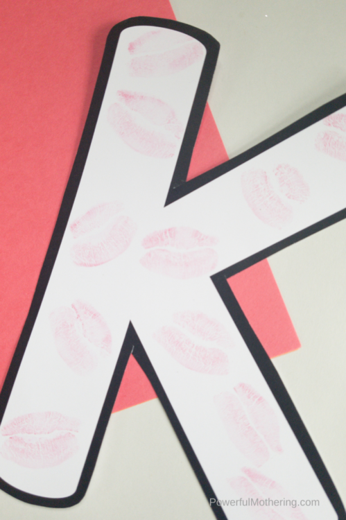 k is for Kiss. A fun craft for preschoolers or Kindergarteners for a Letter Of The Week for the letter K. 