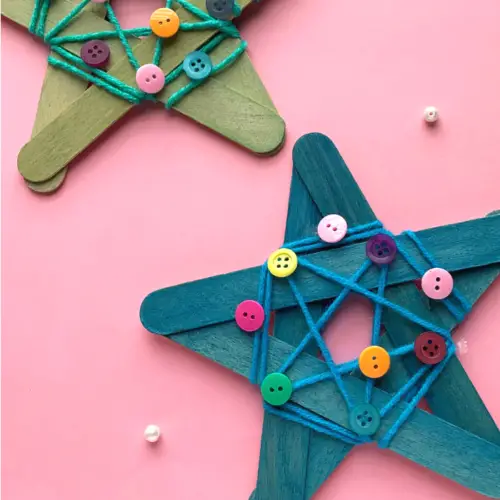 A simple and colorful Christmas craft that you can turn into a garland or ornament. Your kids will love making these!